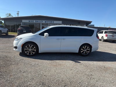 2018 Chrysler Pacifica Touring Plus