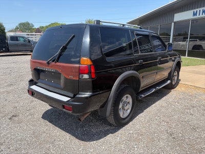 2002 Mitsubishi Montero Sport ES